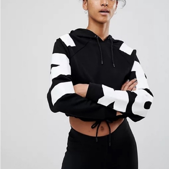 Ivy park cropped hoodie black and white - Picture 16 of 16